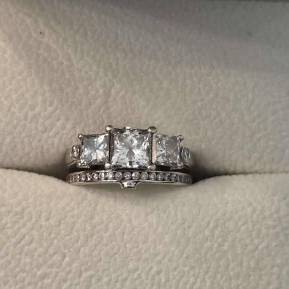 Jewelry - Elegant White Gold Princess Cut Diamond Ring